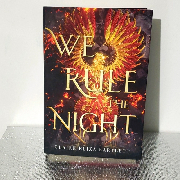 We Rule The Night - Picture 1 of 7